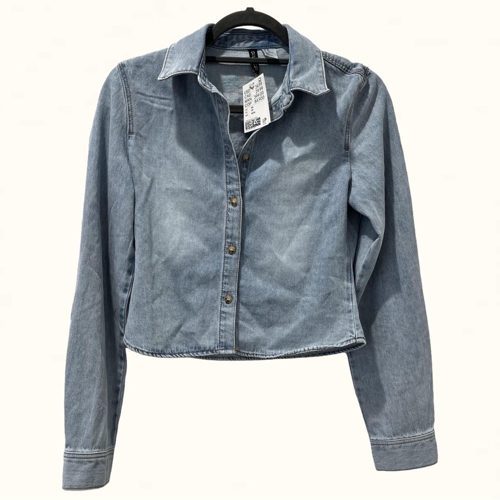 NWT H&M Short Denim Shirt, Women’s Size XSmall, Light Denim Blue - Picture 8 of 9